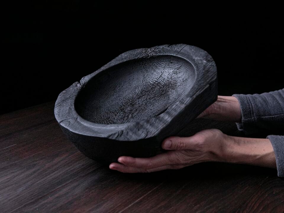 Raven Black Platter A10R56