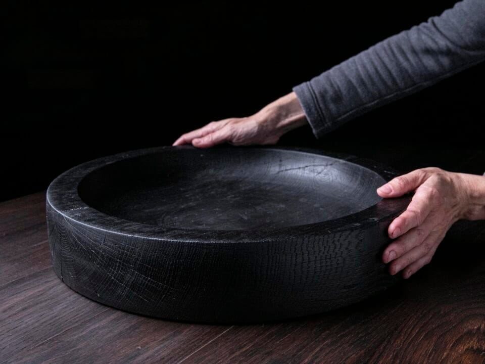 Raven Black Platter A10R54